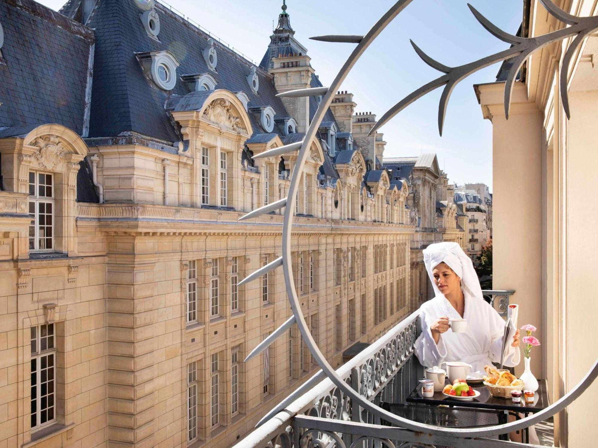 Hotel Mercure La Sorbonne Saint-Germain-des-Prés París Exterior foto